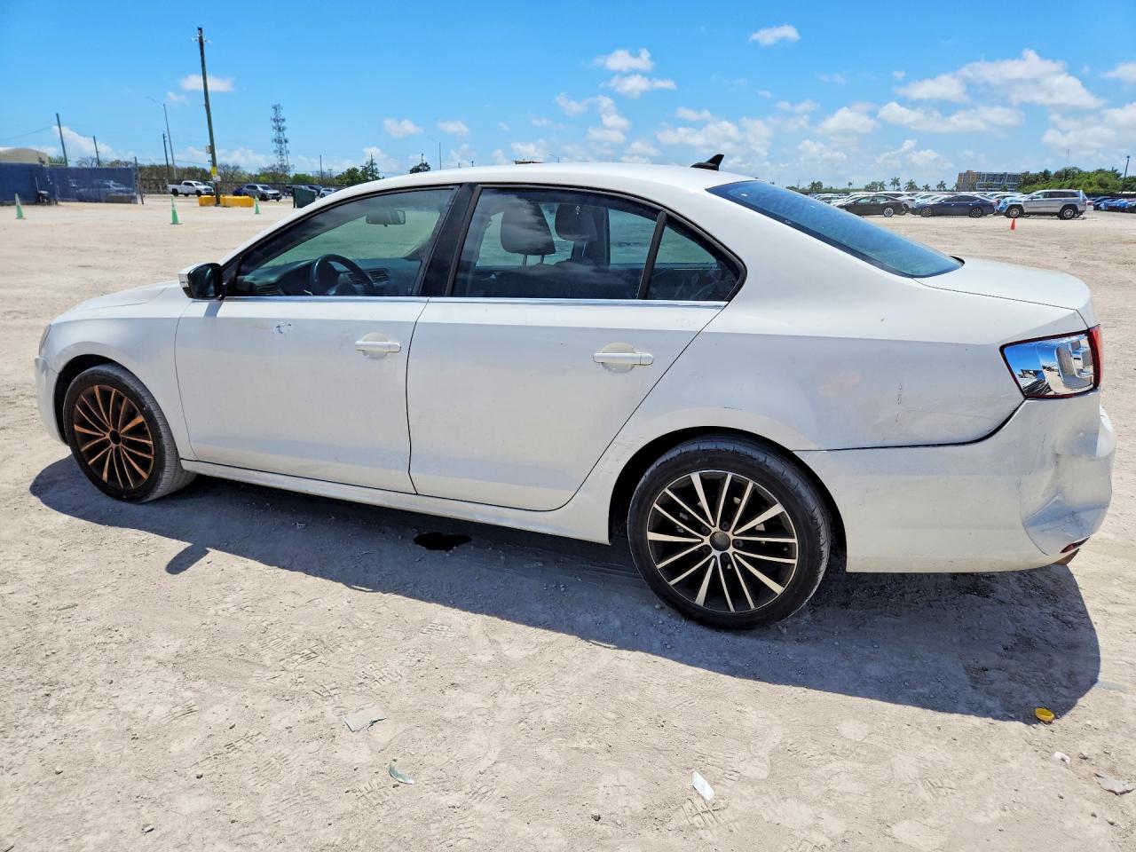 2012 VOLKSWAGEN JETTA SEL photo 4