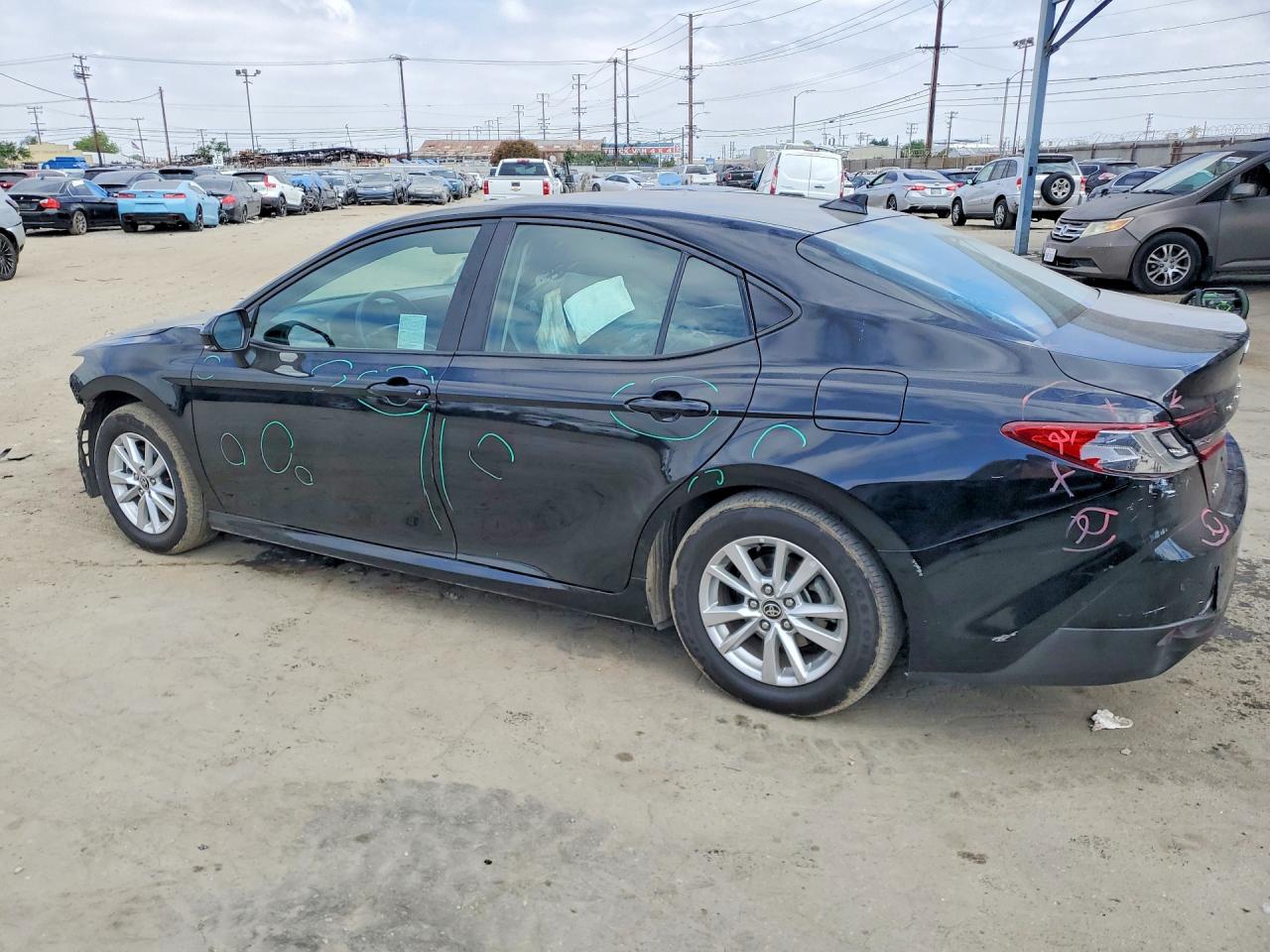 2025 TOYOTA CAMRY LE photo 4