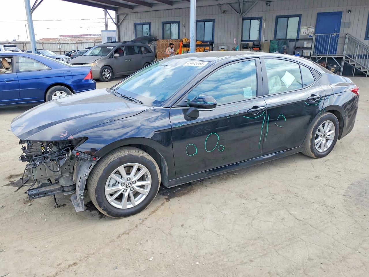 2025 TOYOTA CAMRY