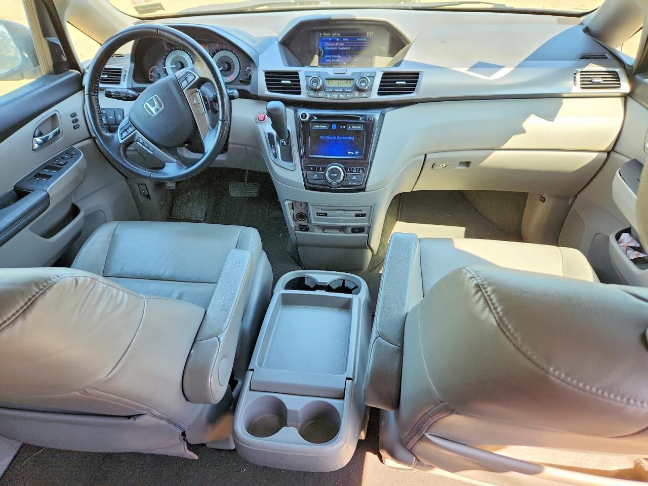 2016 HONDA ODYSSEY TOURING photo 8