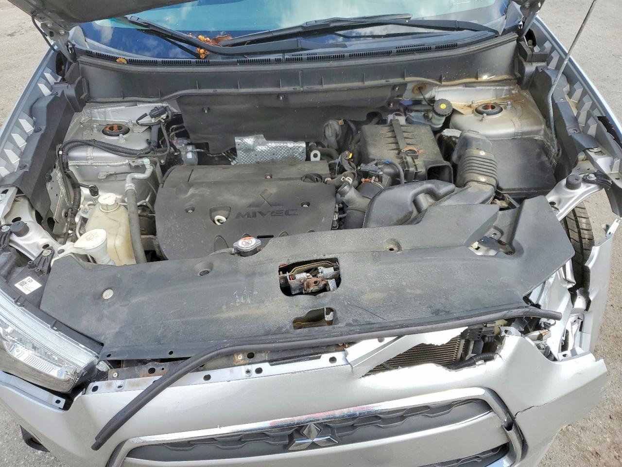 2015 MITSUBISHI OUTLANDER SPORT ES photo 34