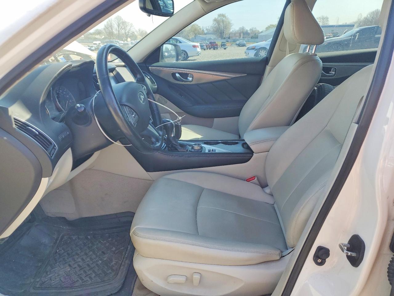 2015 INFINITI Q50 PREMIUM photo 19