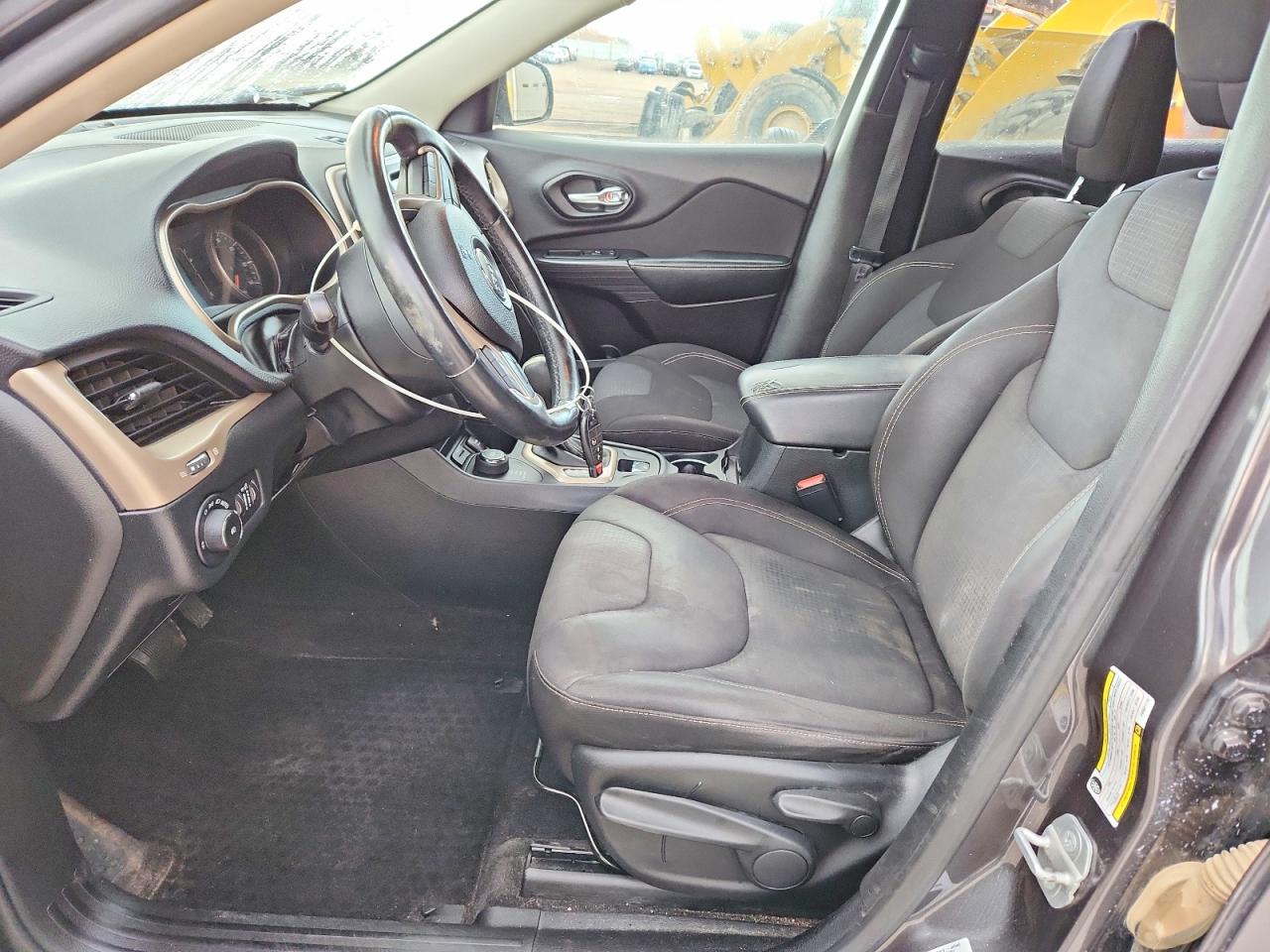 2015 JEEP CHEROKEE LATITUDE photo 19