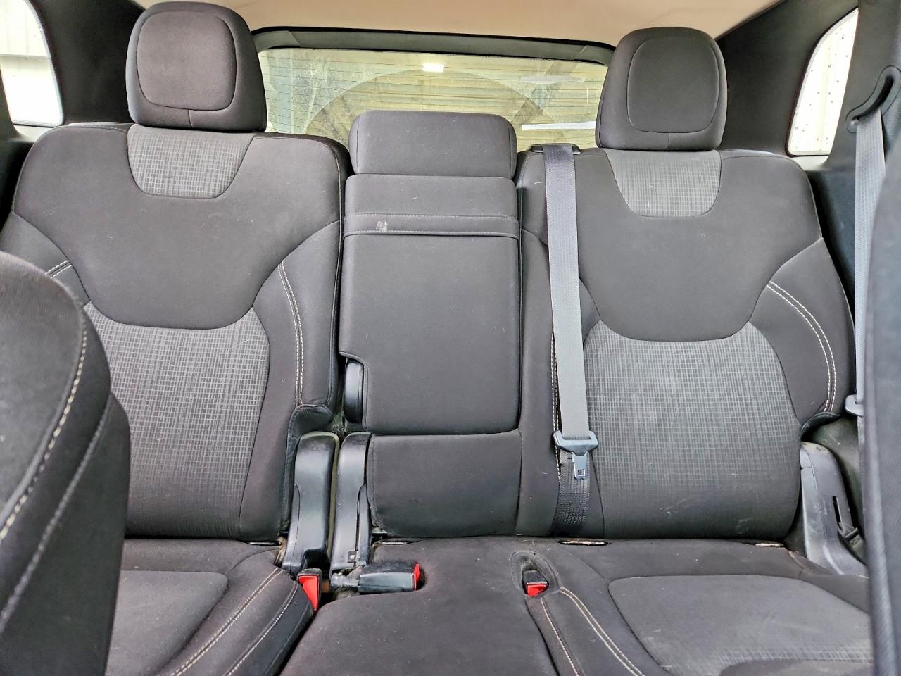 2015 JEEP CHEROKEE LATITUDE photo 28
