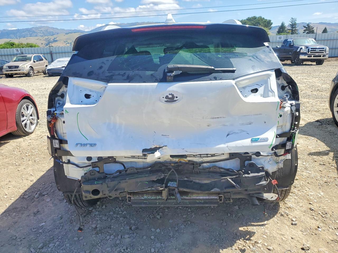 2018 KIA NIRO EX PREMIUM photo 11