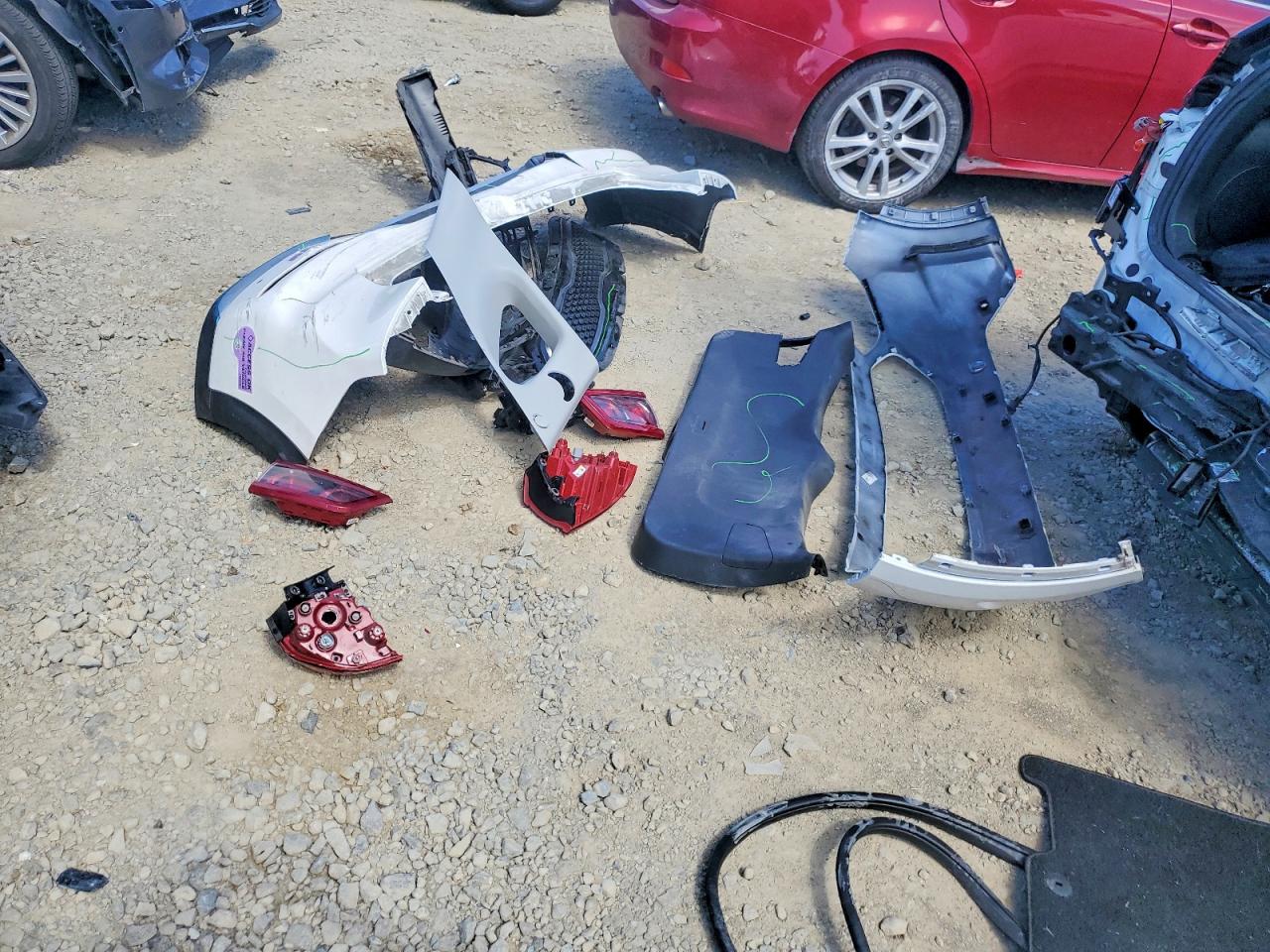 2018 KIA NIRO EX PREMIUM photo 25