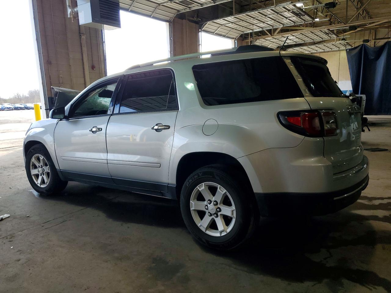 2014 GMC ACADIA SLE photo 3