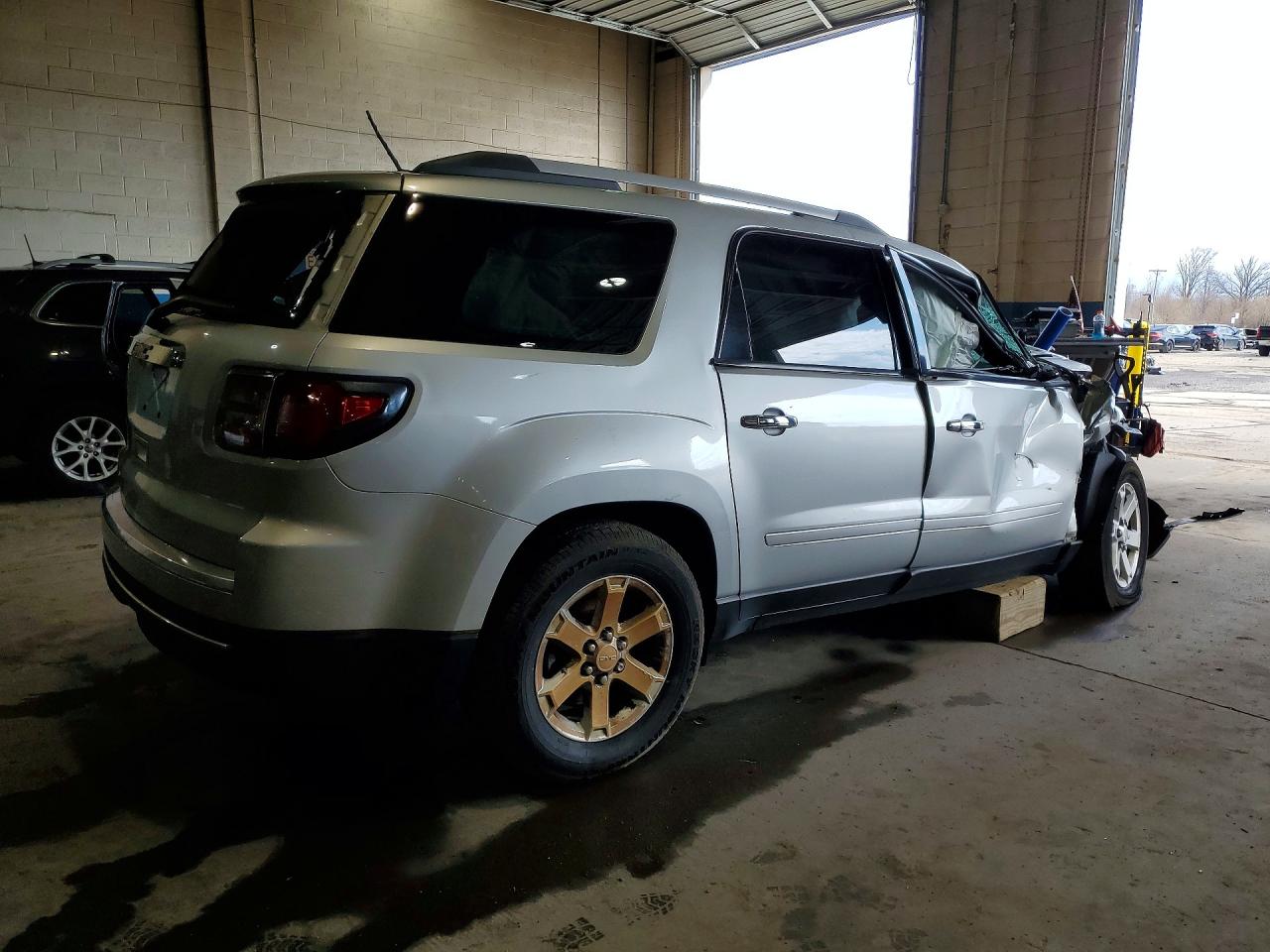 2014 GMC ACADIA SLE photo 5