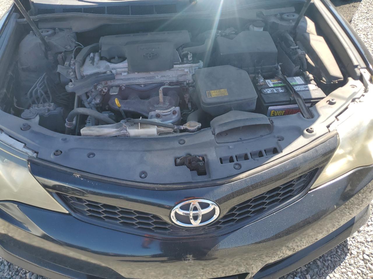 2012 TOYOTA CAMRY SE photo 21