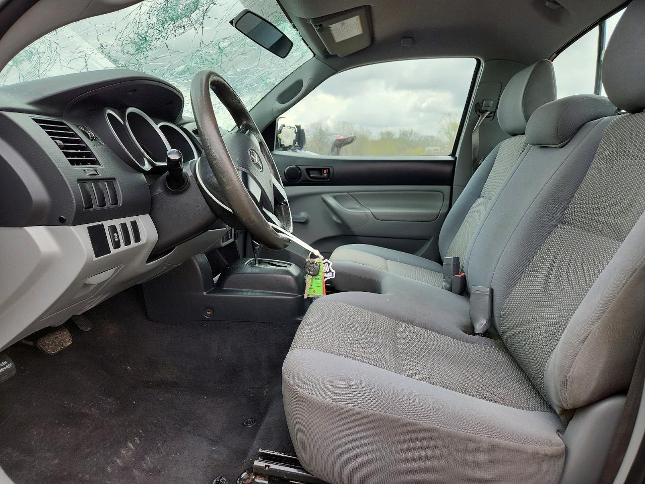 2012 TOYOTA TACOMA BASE photo 13