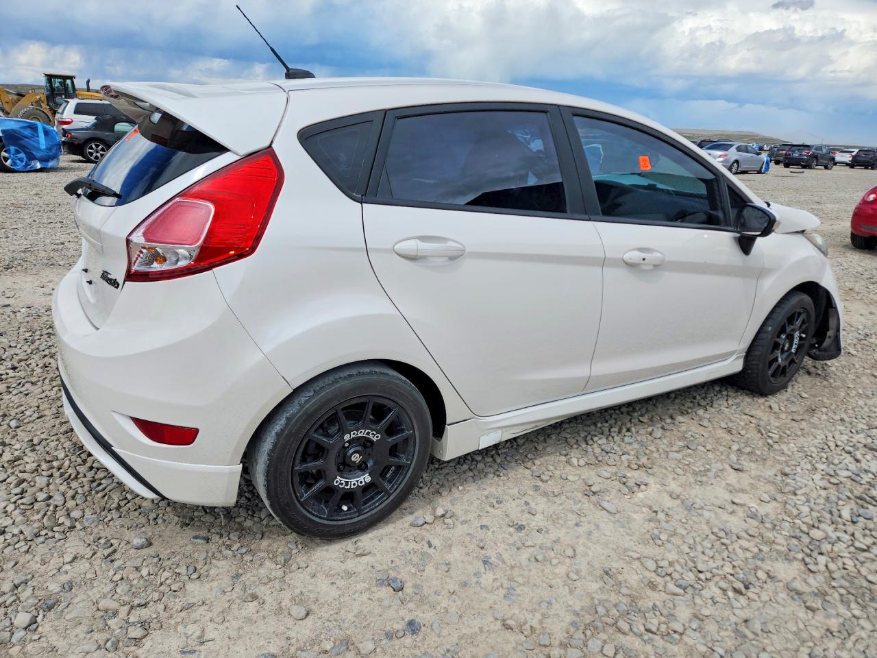 2016 FORD FIESTA ST photo 5
