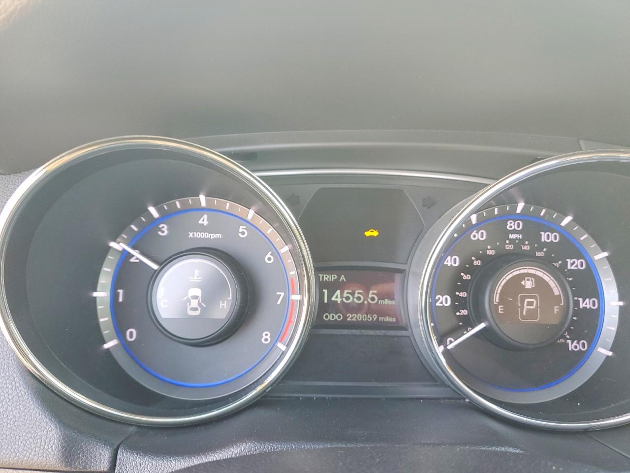 2011 HYUNDAI SONATA GLS photo 25