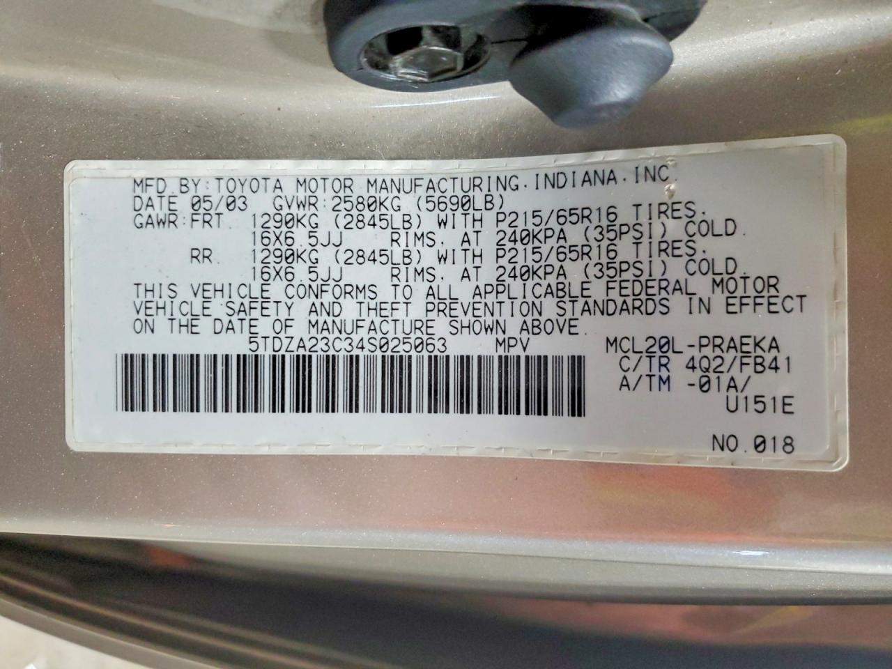 2004 TOYOTA SIENNA LE 8 PASSENGER photo 27