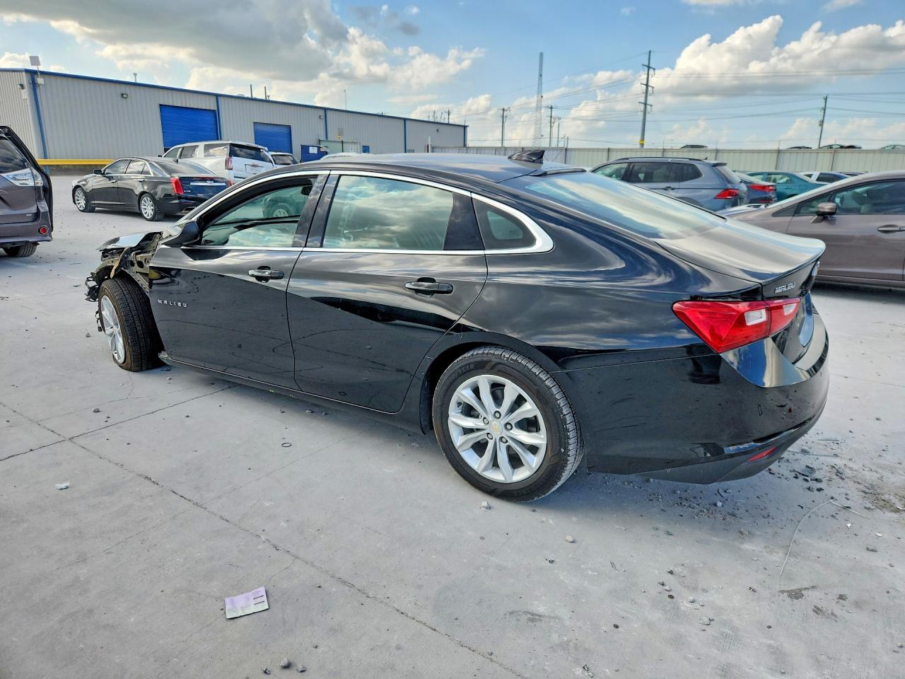 2024 CHEVROLET MALIBU LT photo 3