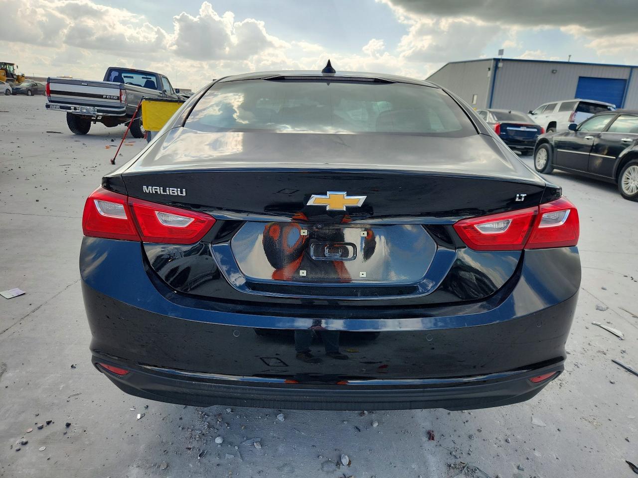 2024 CHEVROLET MALIBU LT photo 11