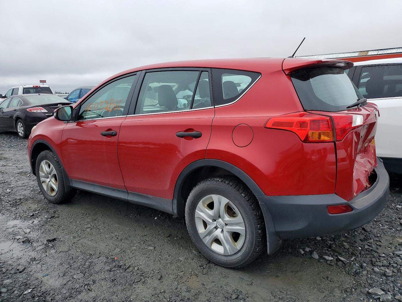 2013 TOYOTA RAV4 LE photo 3