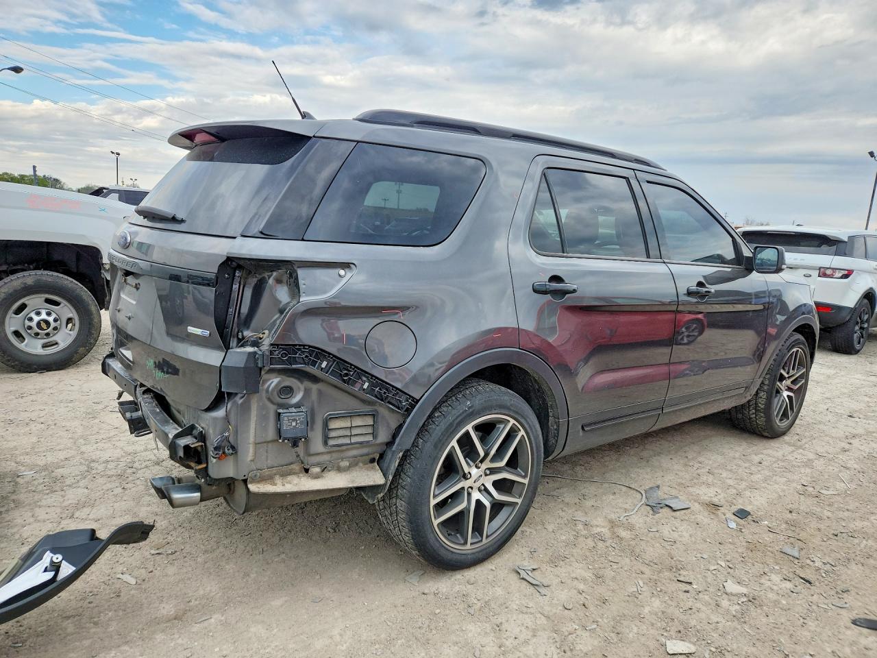 2018 FORD EXPLORER photo 5
