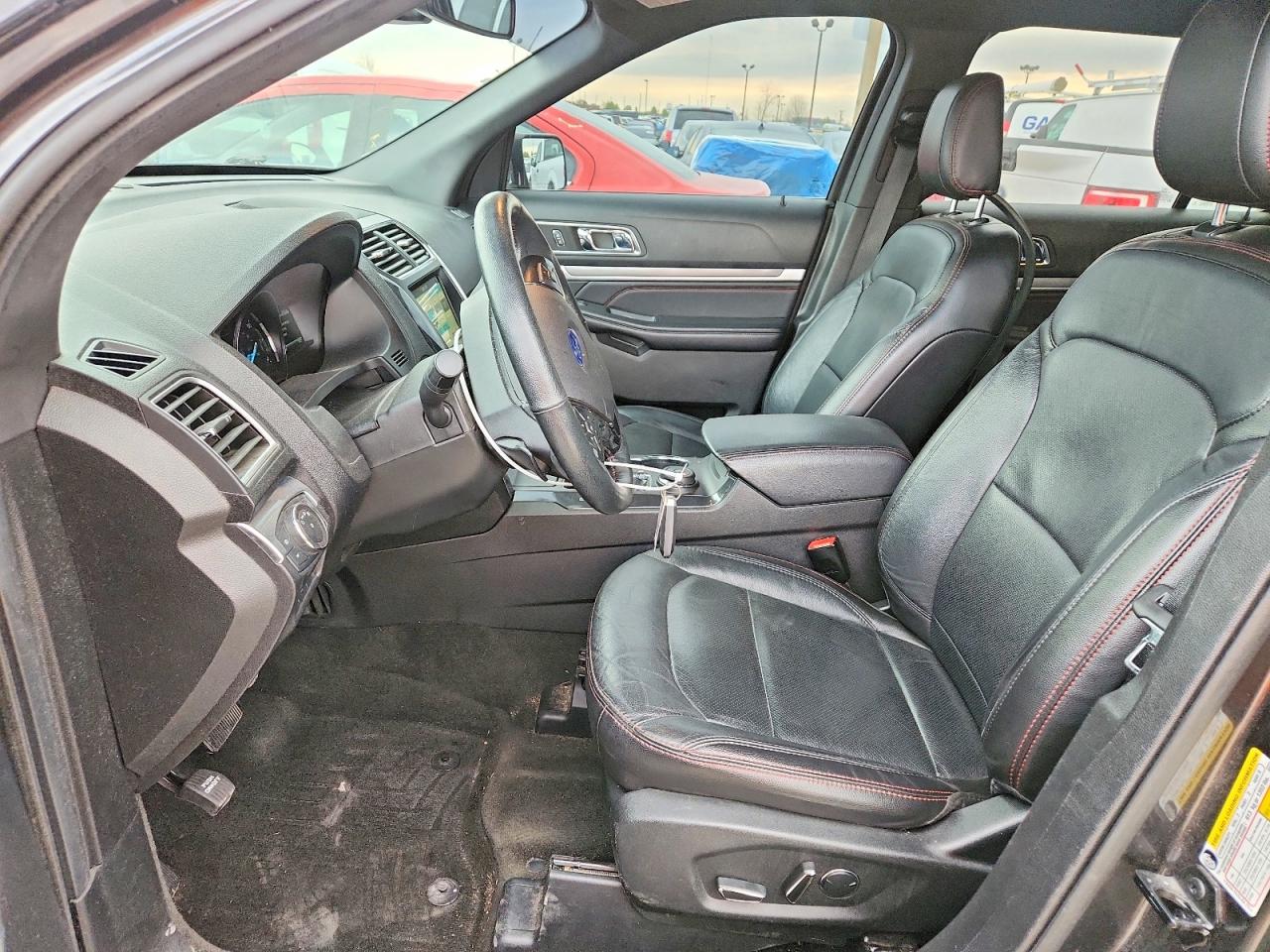 2018 FORD EXPLORER photo 13