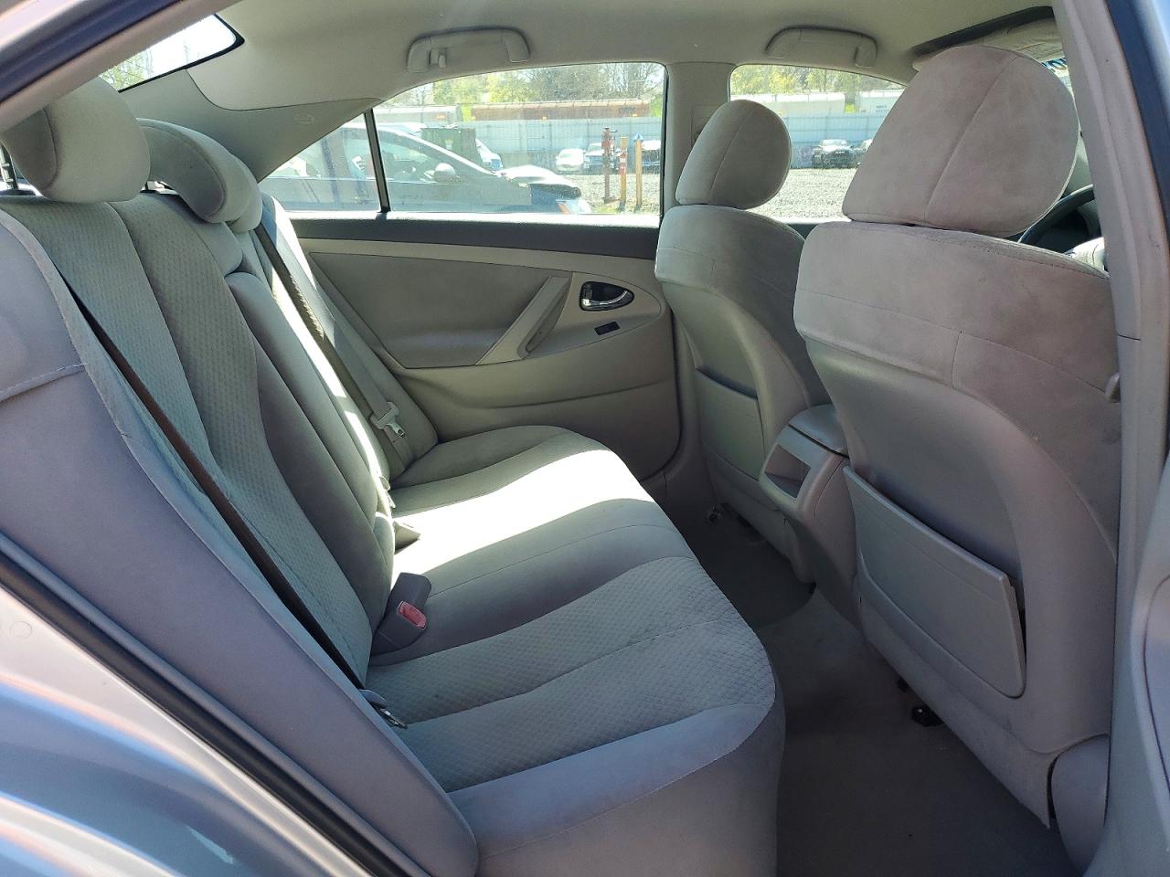 2007 TOYOTA CAMRY LE photo 28