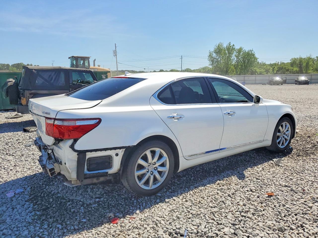 2009 LEXUS LS 460 photo 3