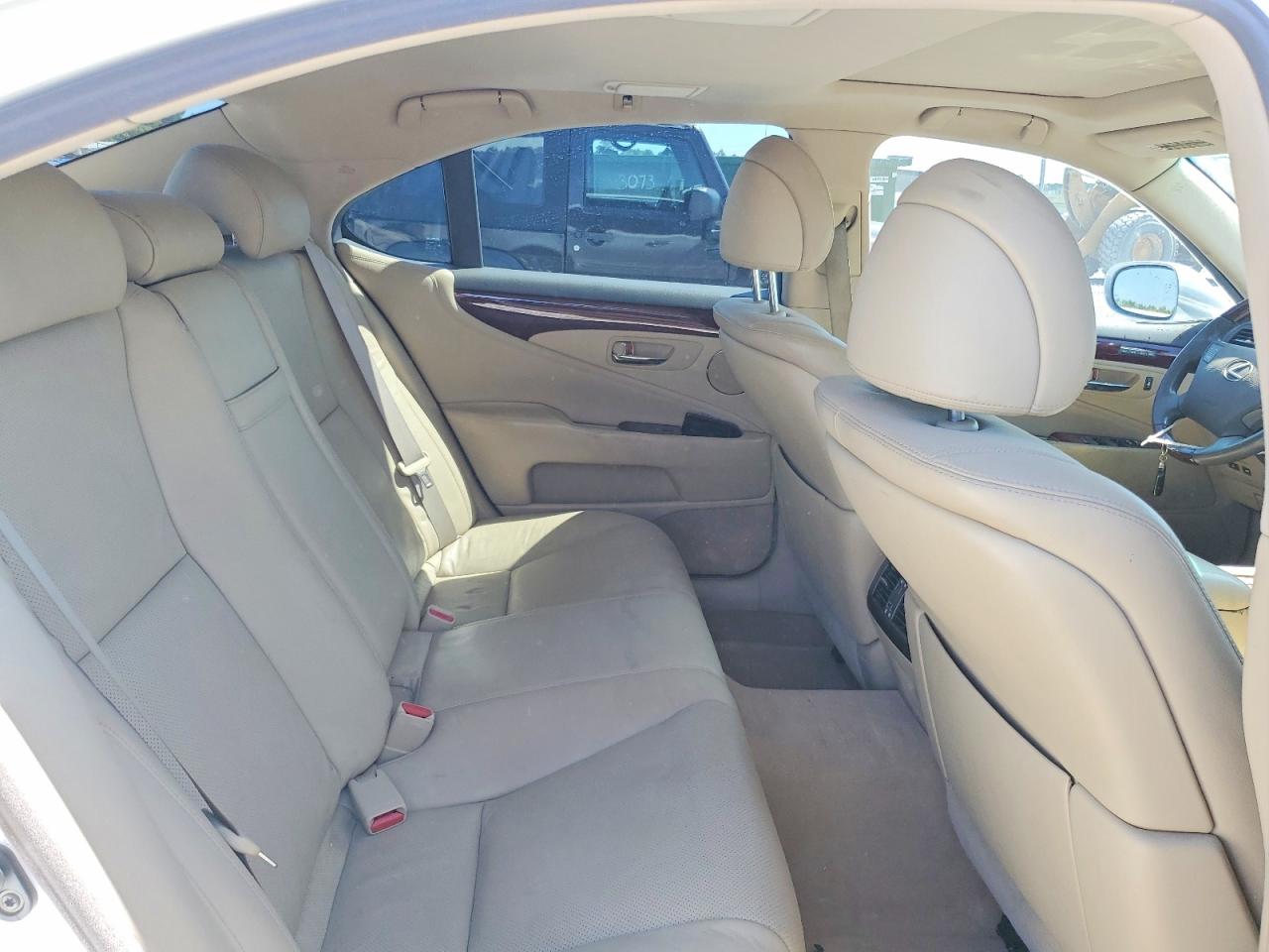 2009 LEXUS LS 460 photo 10