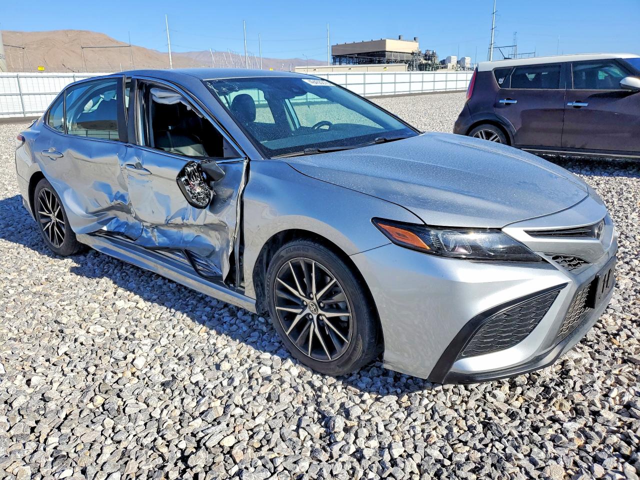 2021 TOYOTA CAMRY SE photo 7