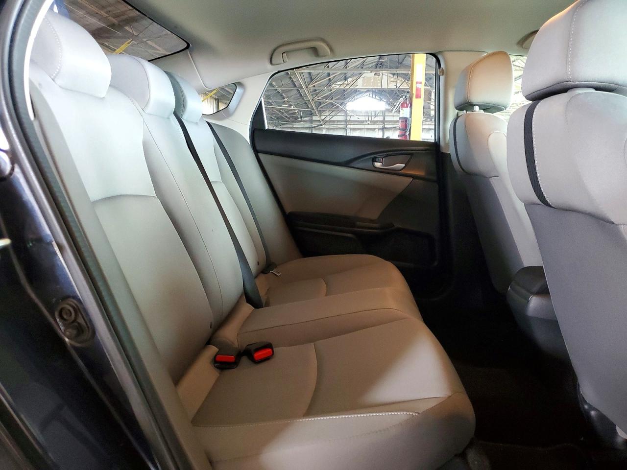 2016 HONDA CIVIC LX photo 19