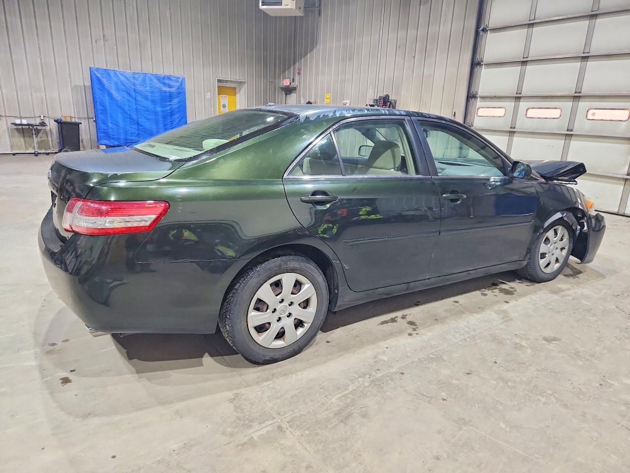 2010 TOYOTA CAMRY LE V6 photo 7