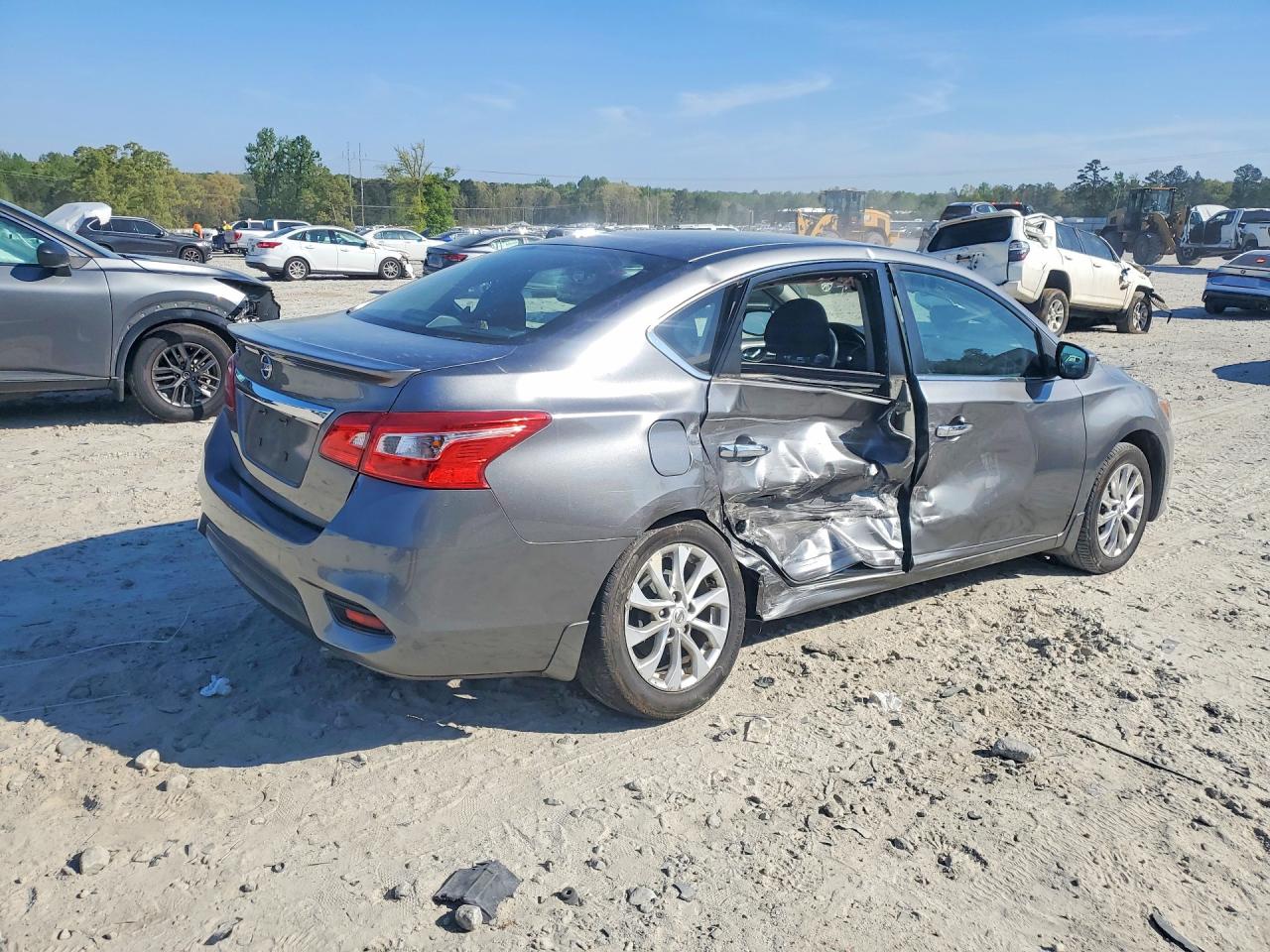 2018 NISSAN SENTRA S photo 3