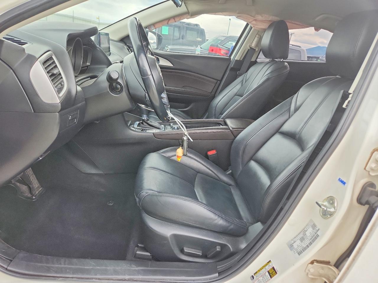 2018 MAZDA 3 TOURING photo 13