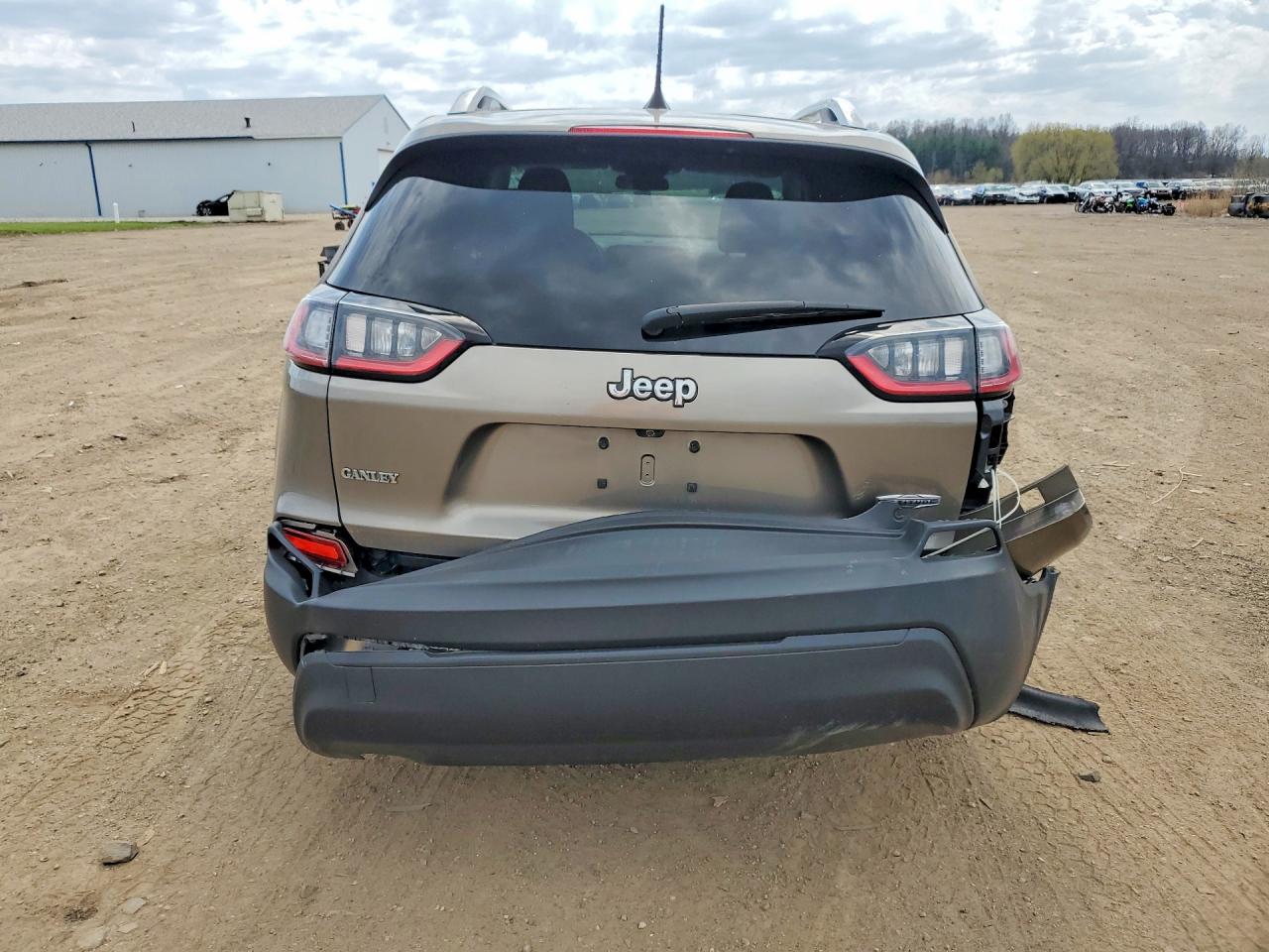 2019 JEEP CHEROKEE LATITUDE photo 6