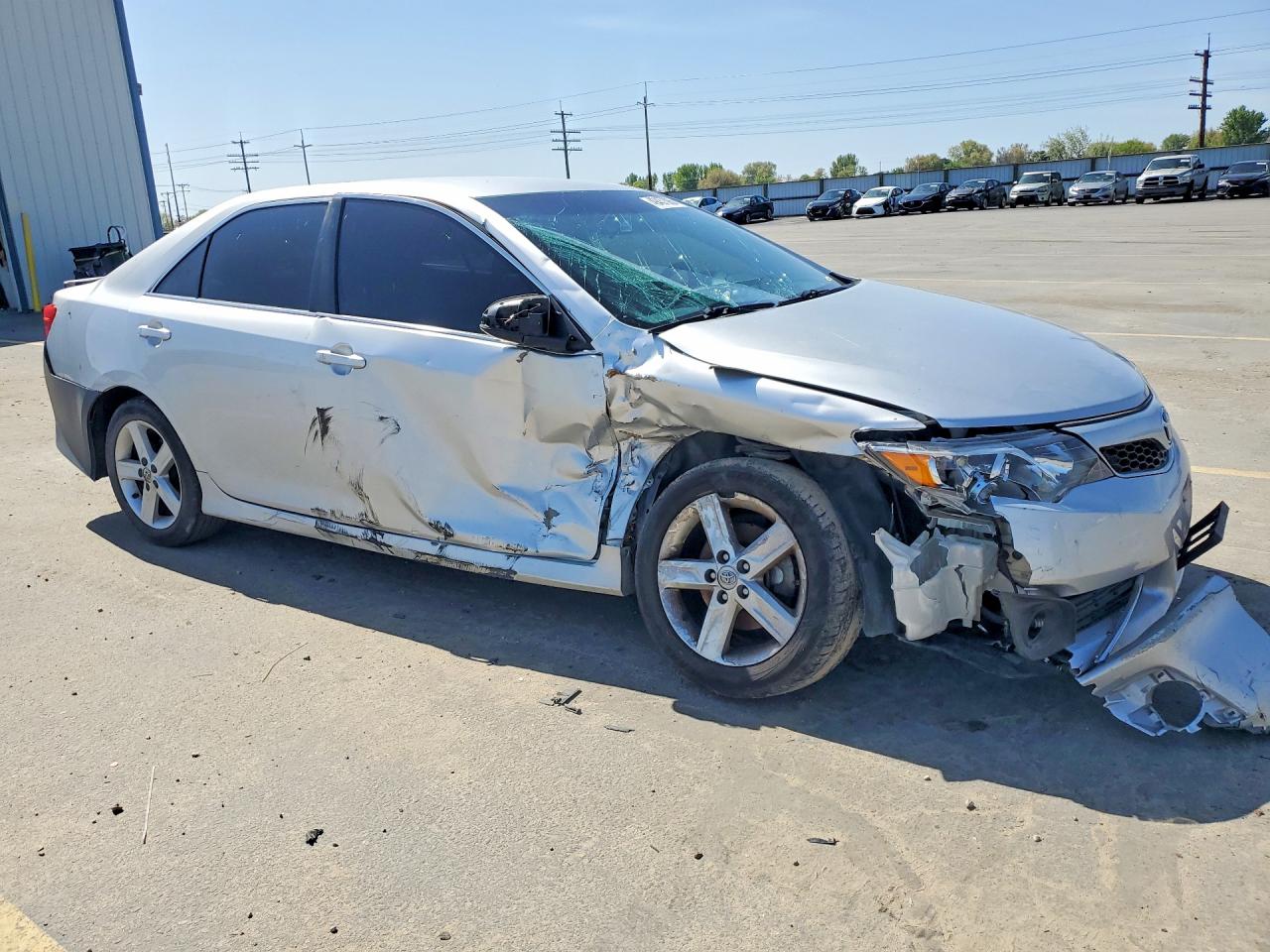 2013 TOYOTA CAMRY photo 10