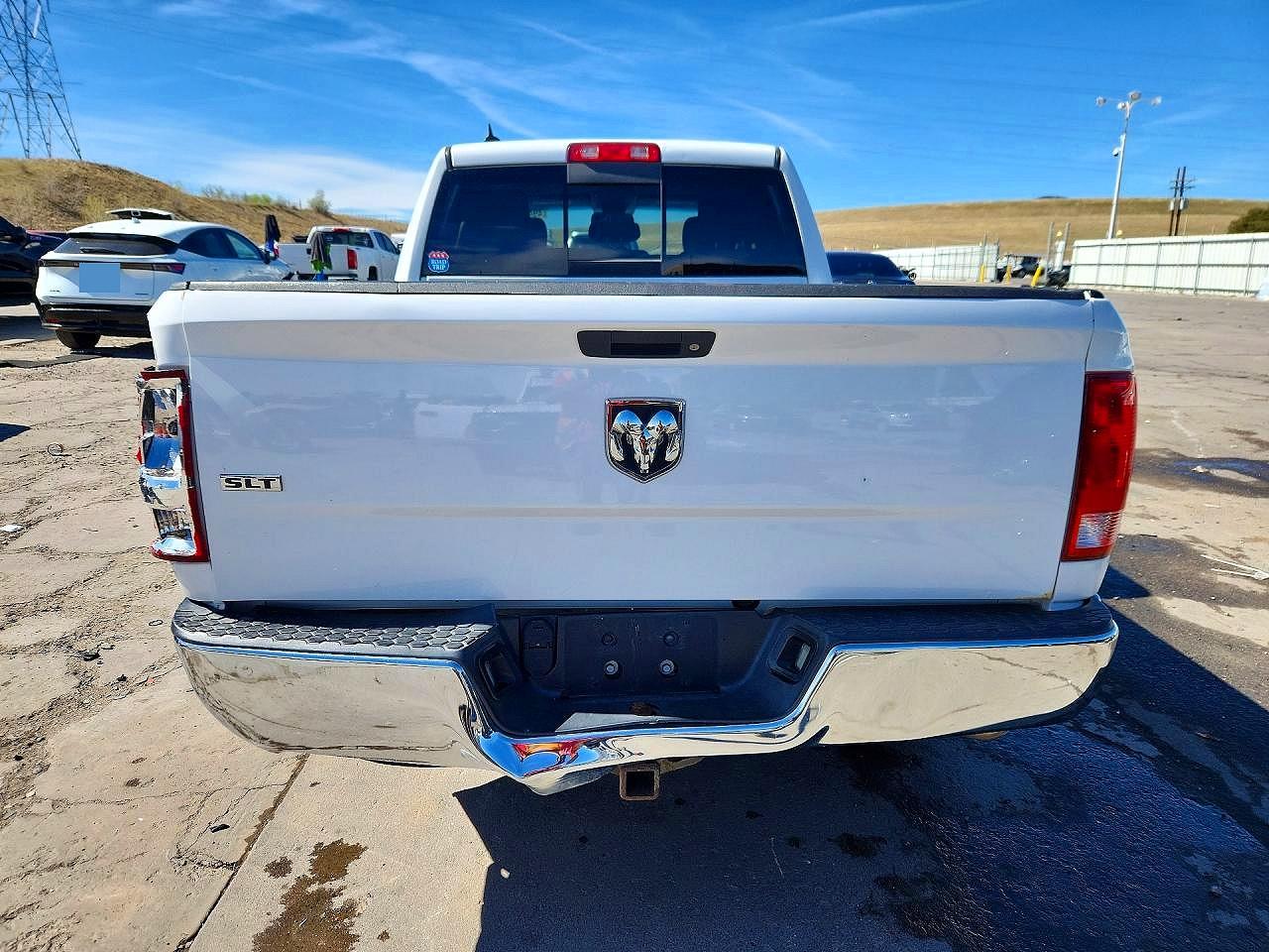 2014 RAM 1500 SLT photo 16