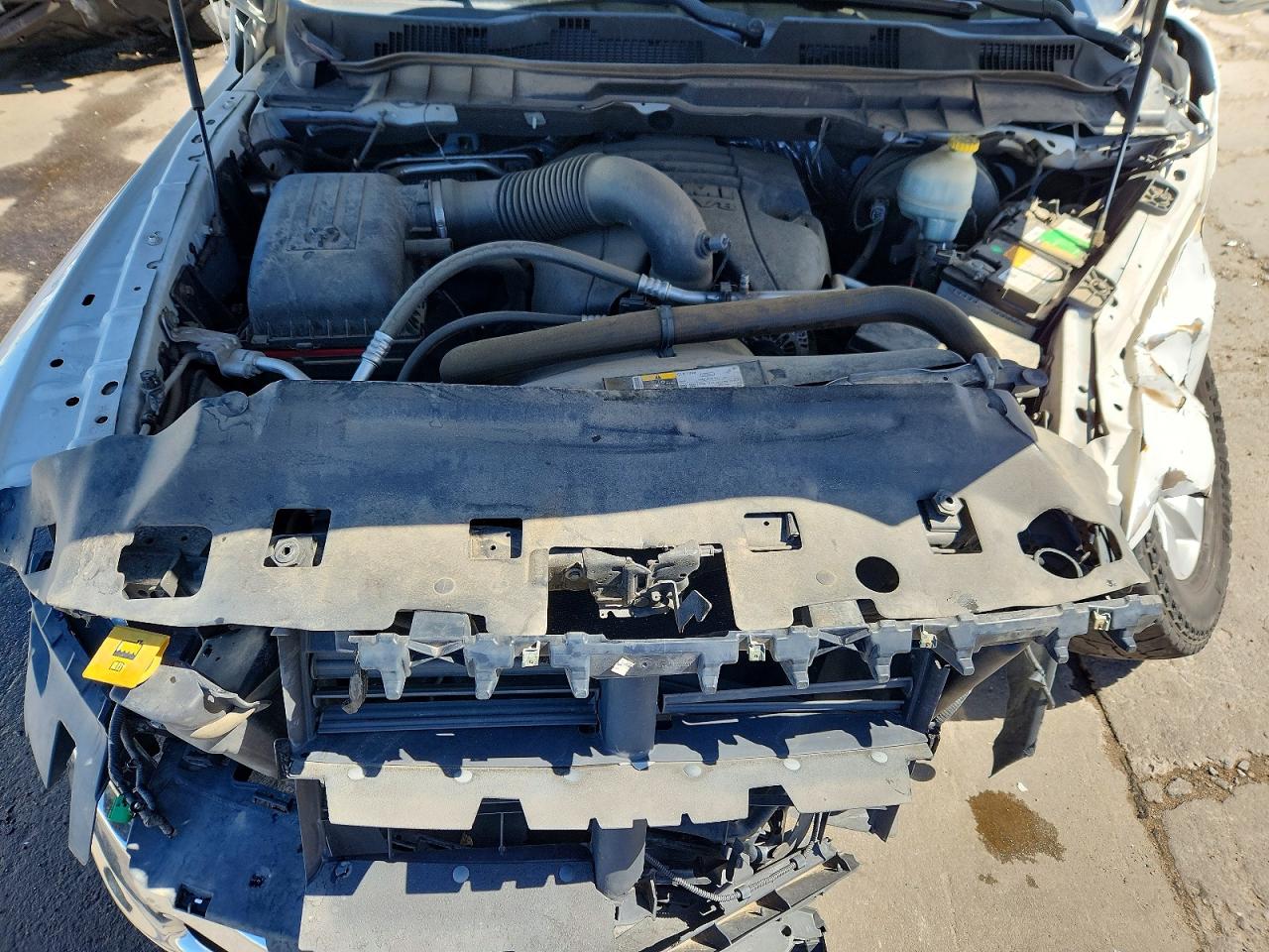 2014 RAM 1500 SLT photo 31