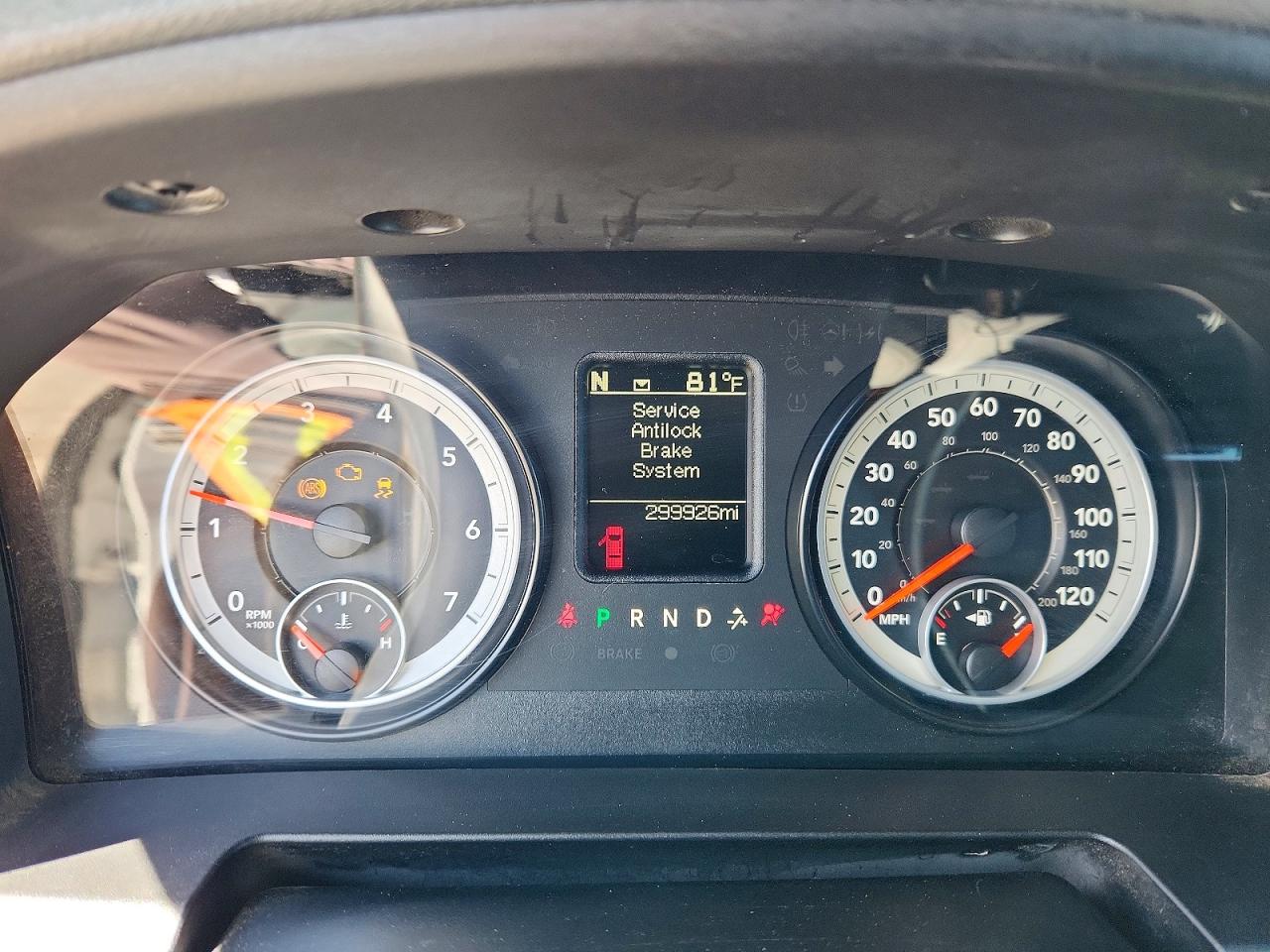 2014 RAM 1500 SLT photo 25