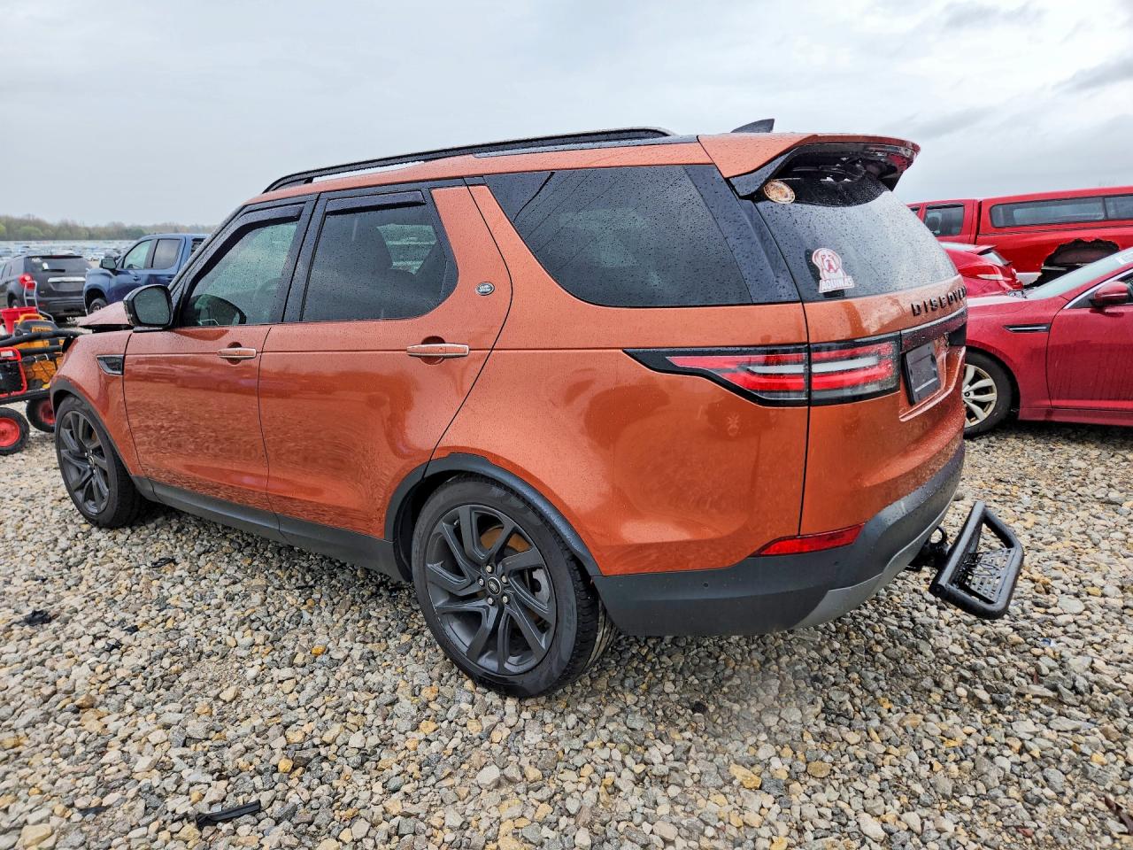 2020 LAND ROVER DISCOVERY HSE LUXURY photo 2