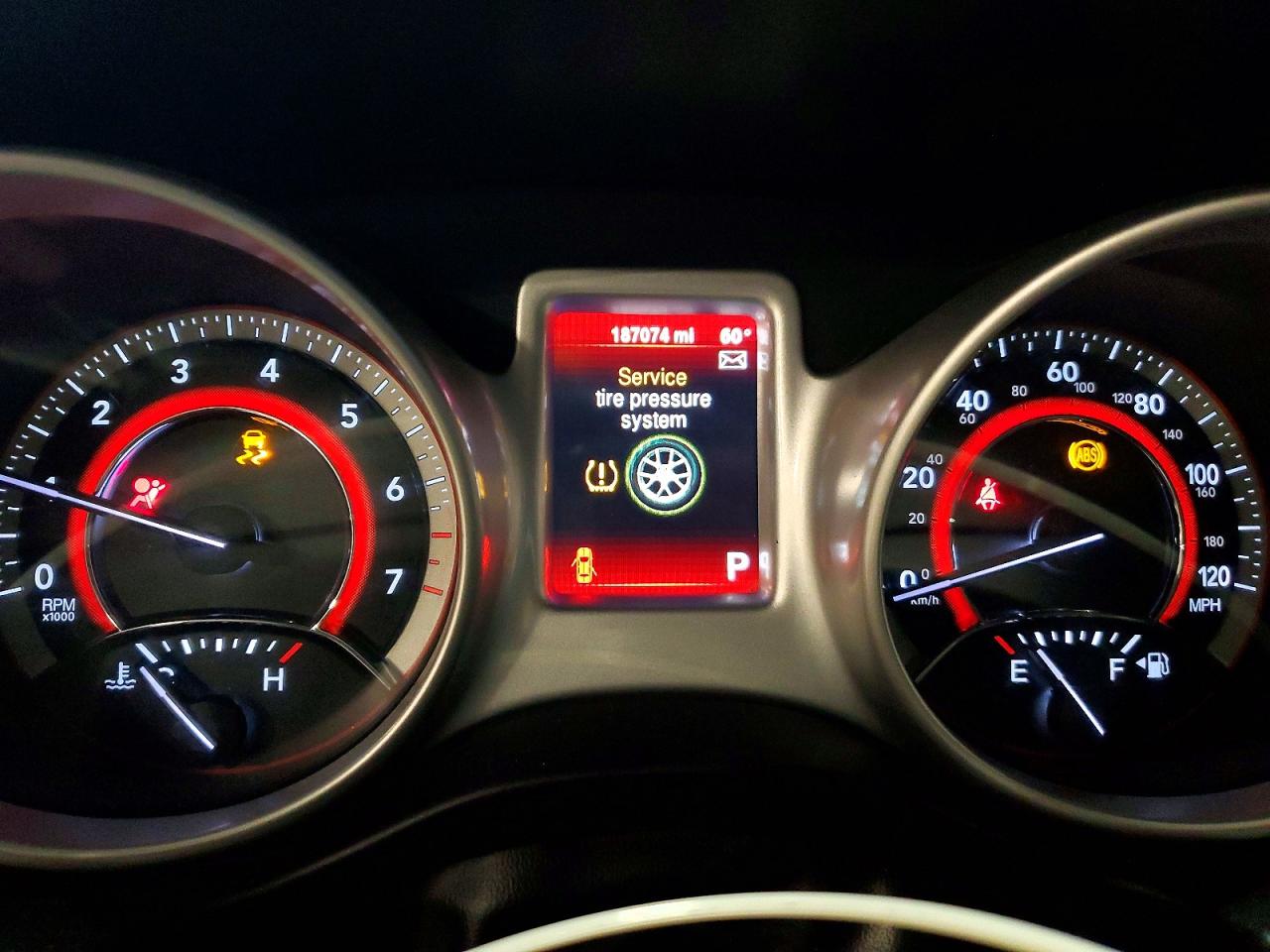 2015 DODGE JOURNEY SE photo 25