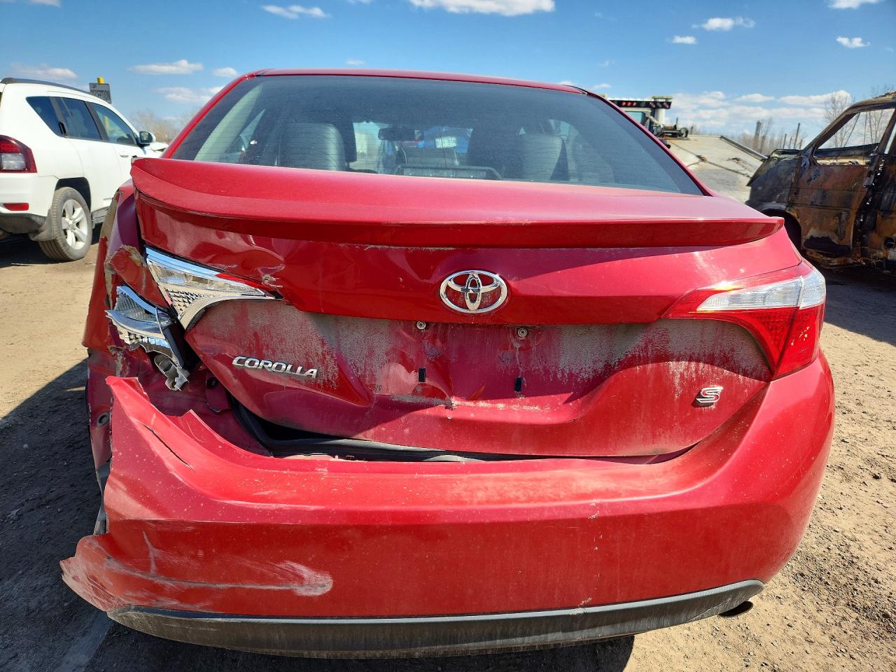 2014 TOYOTA COROLLA photo 6