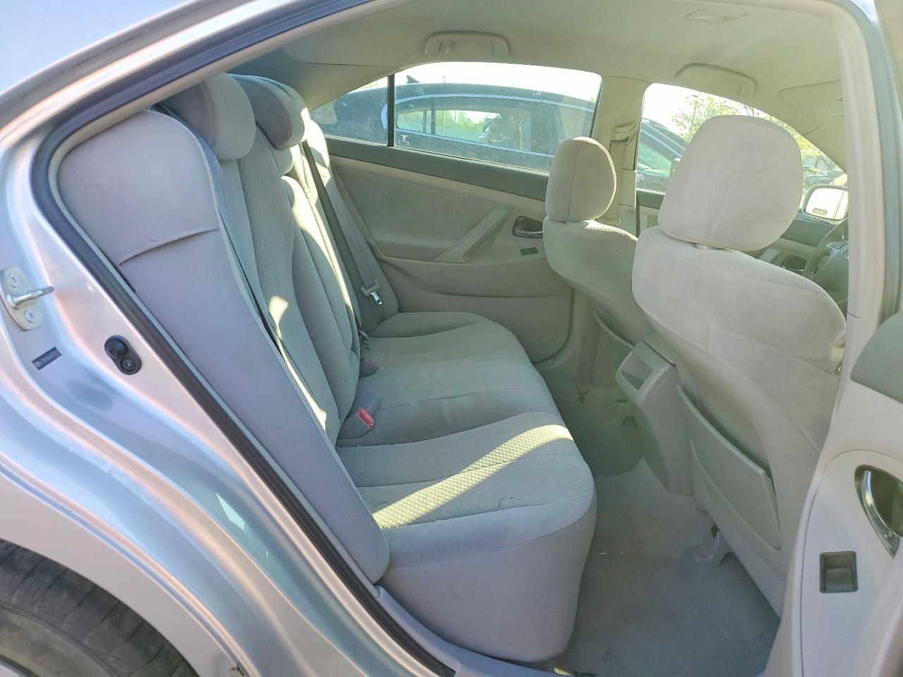 2009 TOYOTA CAMRY BASE photo 28