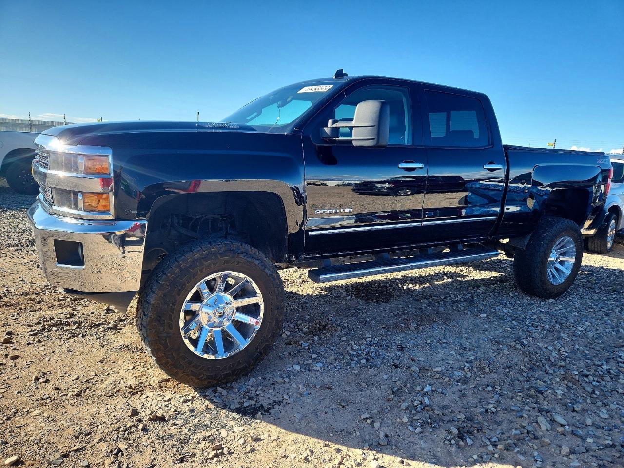 2015 CHEVROLET SILVERADO K3500 LTZ photo 4