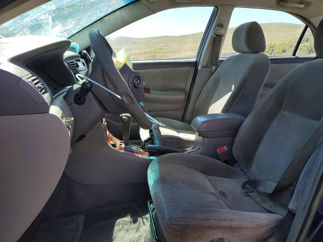 2003 TOYOTA COROLLA LE photo 19