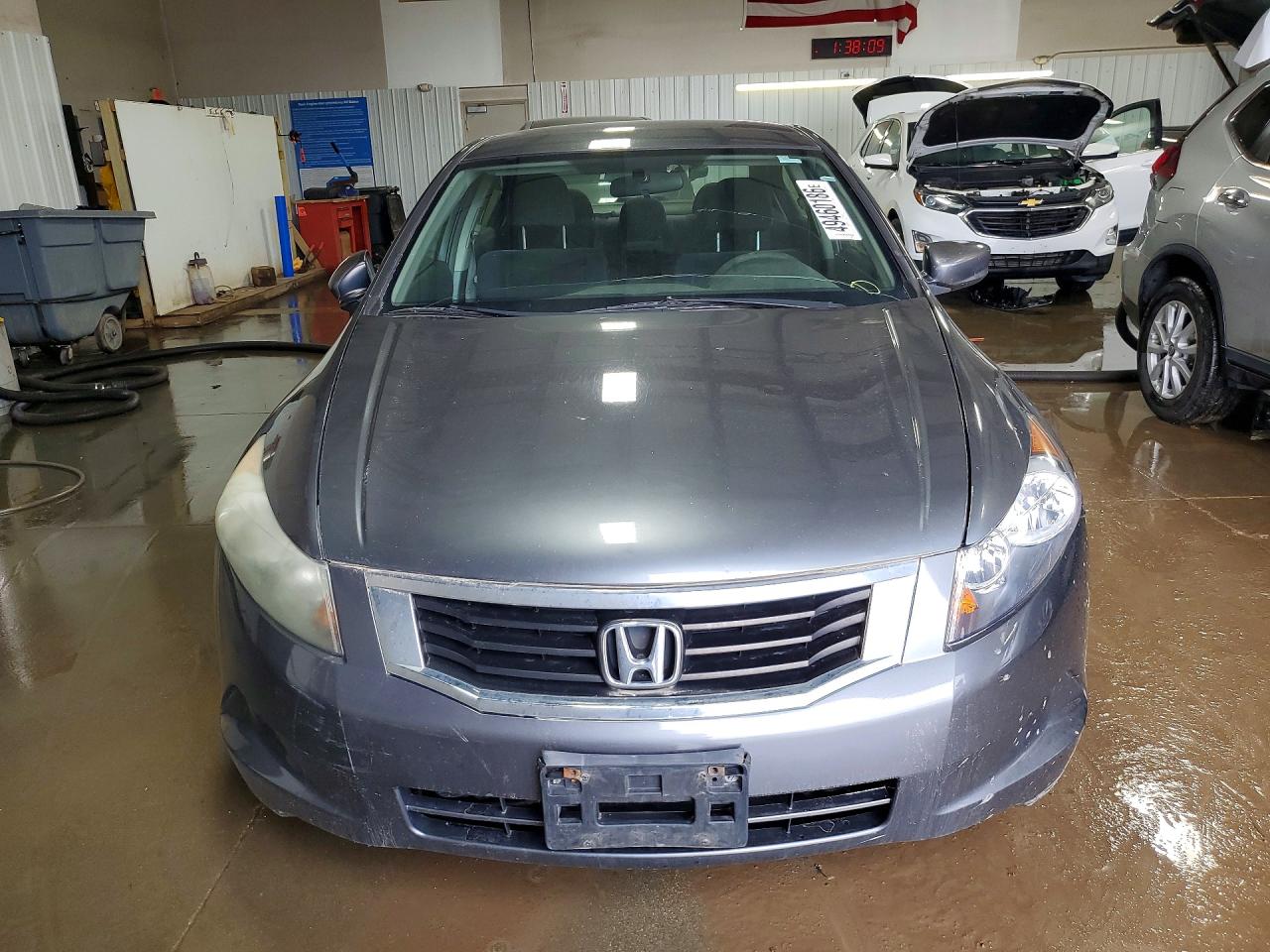 2010 HONDA ACCORD LXP photo 13