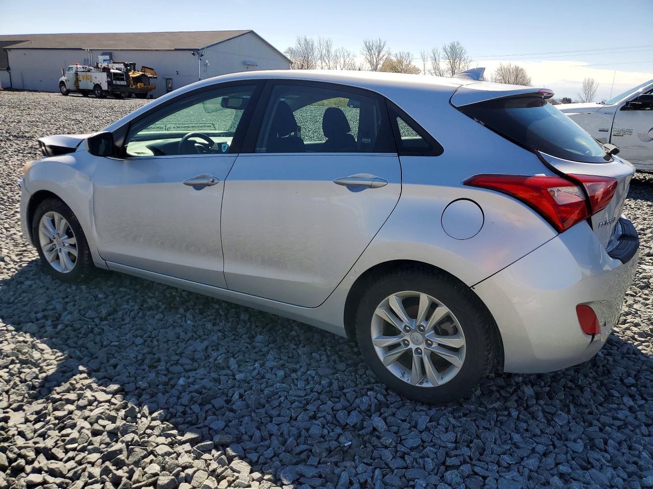 2013 HYUNDAI ELANTRA GT BASE photo 2