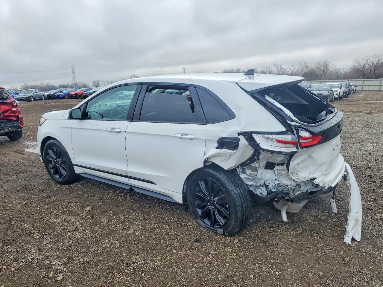 2024 FORD EDGE SE photo 3
