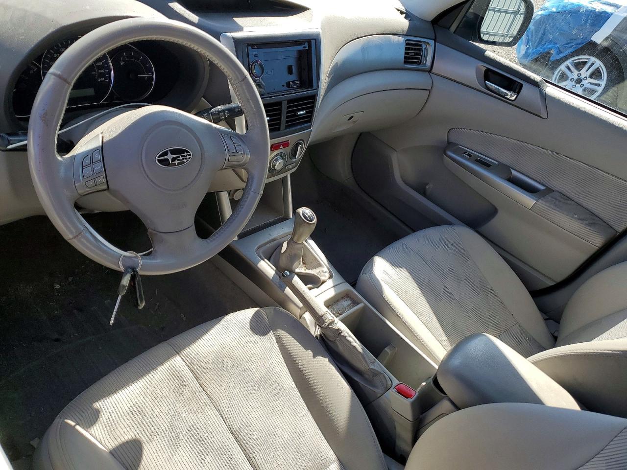 2010 SUBARU FORESTER photo 15