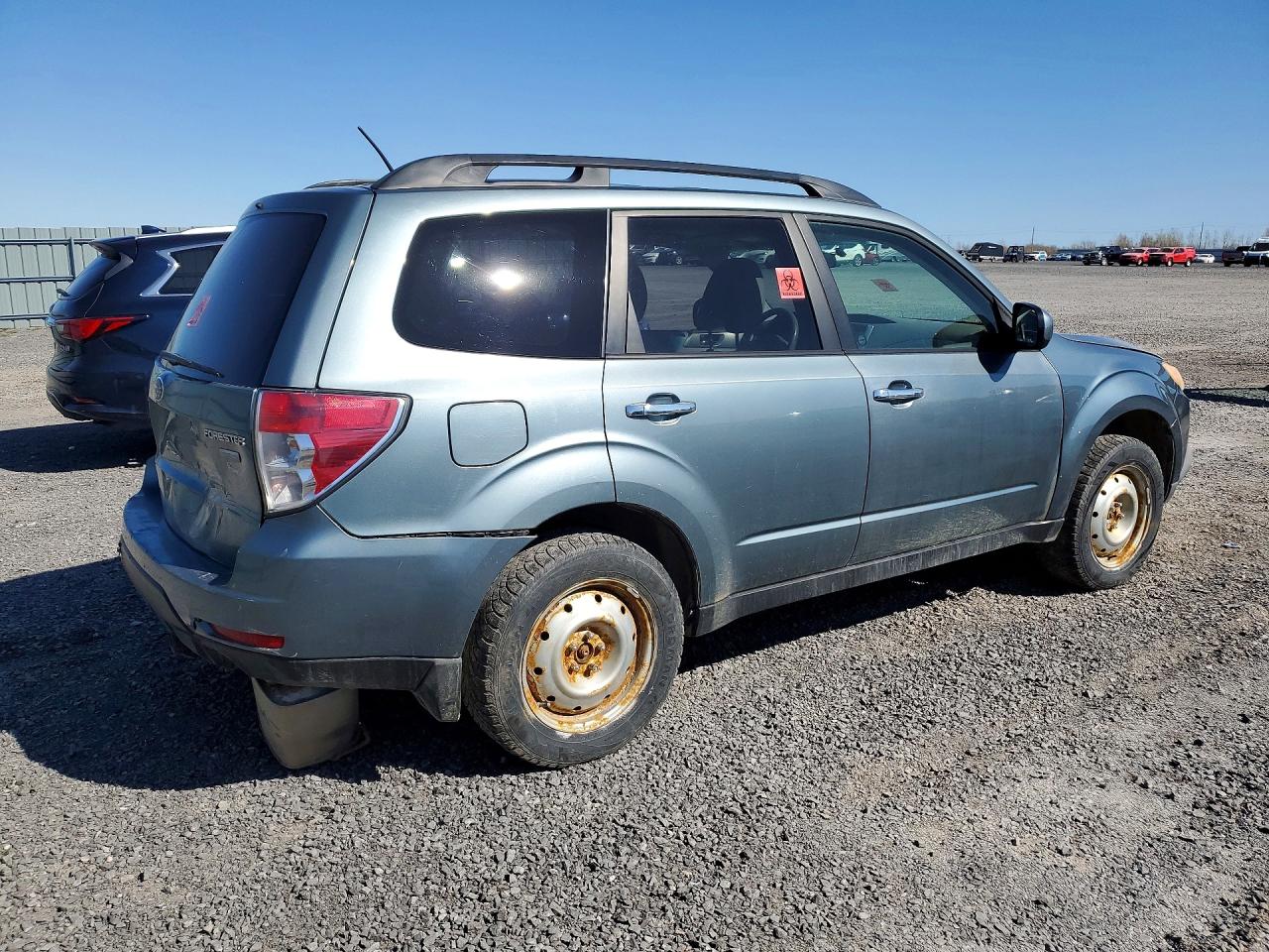2010 SUBARU FORESTER photo 5