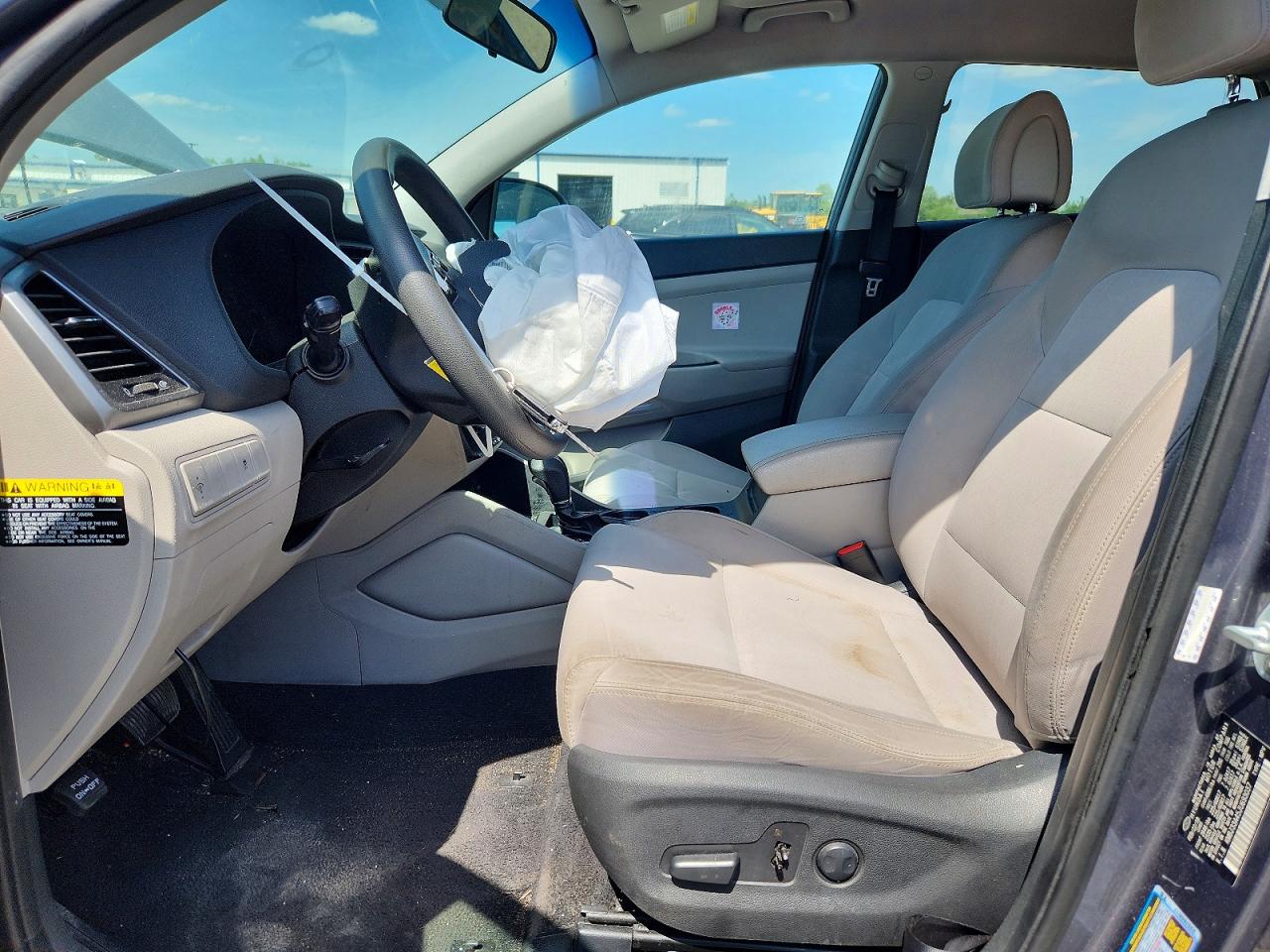 2018 HYUNDAI TUCSON SEL photo 19
