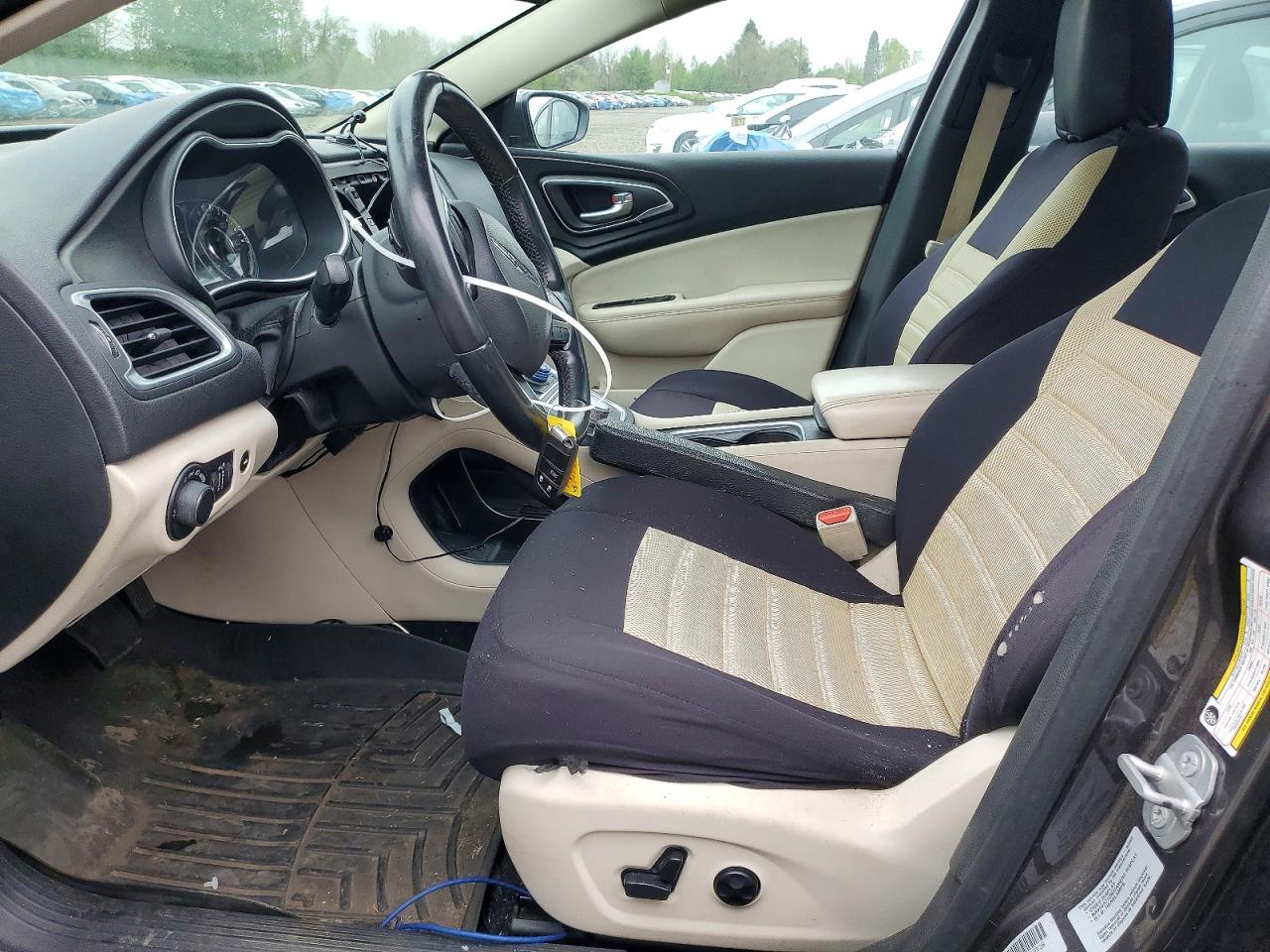 2015 CHRYSLER 200 LIMITED photo 7