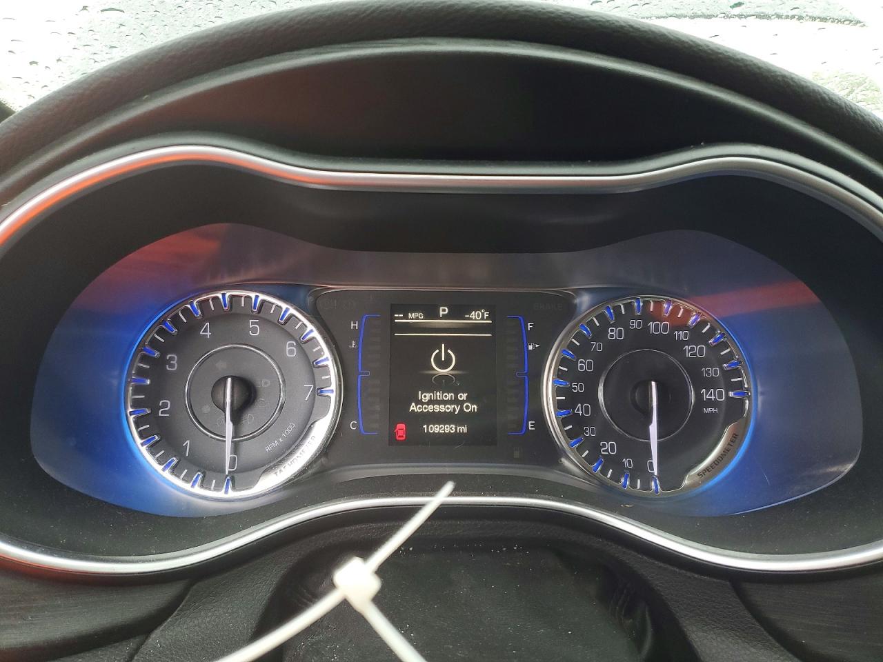 2015 CHRYSLER 200 LIMITED photo 9