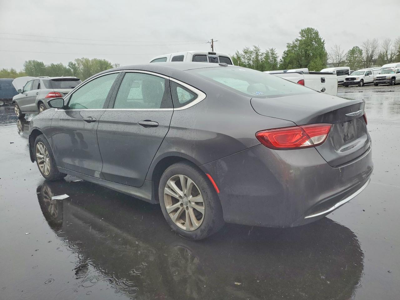 2015 CHRYSLER 200 LIMITED photo 2